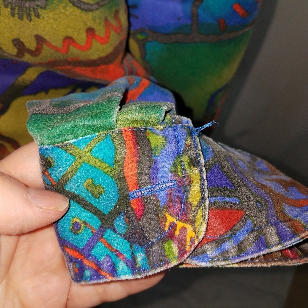 Chico's Abstract Faux Suede Button Down See Measurements (L?) - Picture 9 of 10